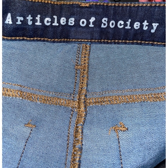Articles of Society Flared Jeans - Picture 7 of 7